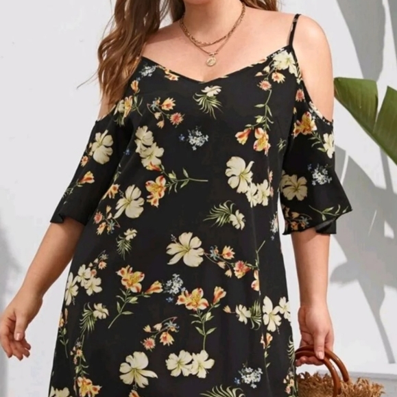 Off-Shoulder Dress - Picture 5 of 5